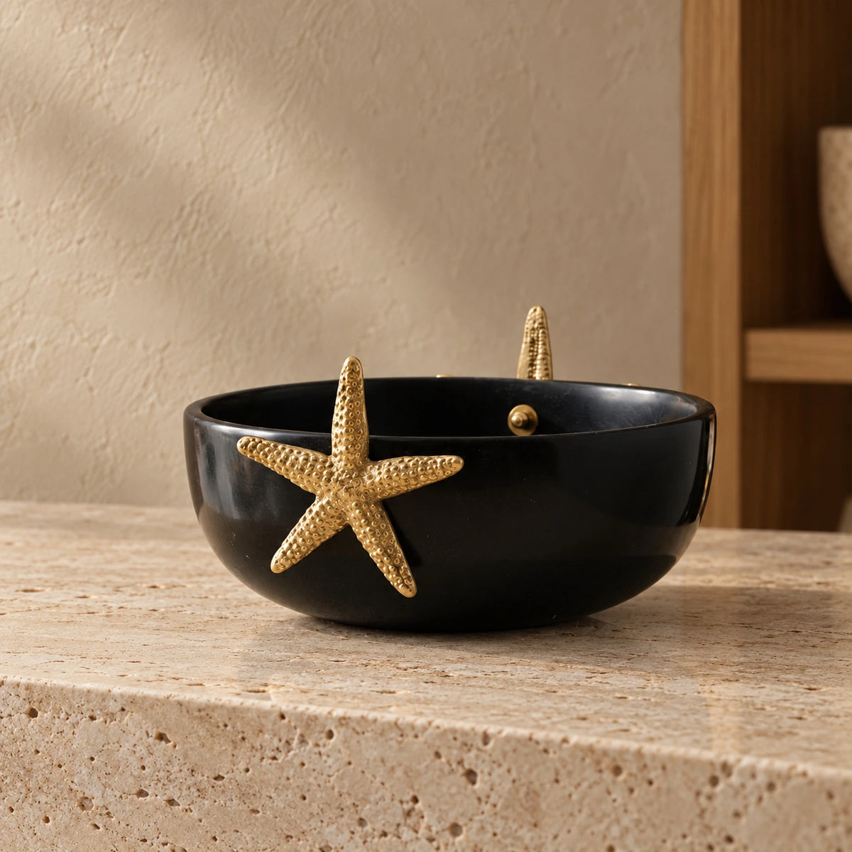 Bowl con estrella de mar en blanco y dorado – centro de mesa decorativo