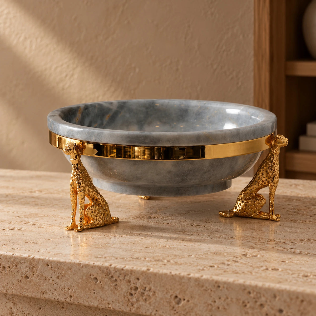 Bowl de mármol con 3 guepardos en gris y dorado – centro de mesa decorativo