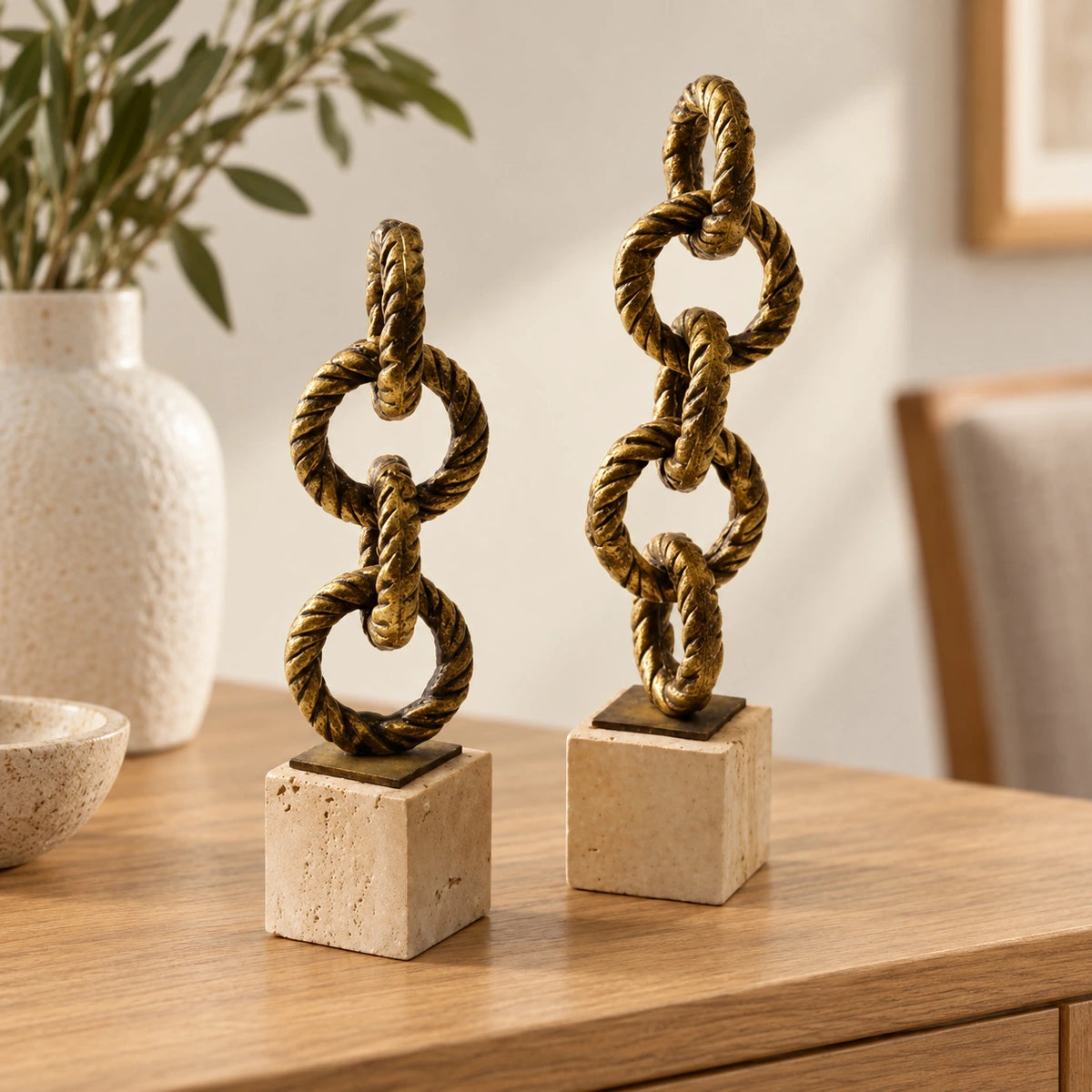 Cadena decorativa en blanco y dorado – adorno decorativo para sala