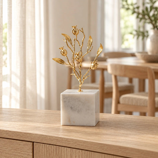 Árbol de granadas decorativo de 1 rama en blanco y dorado – adorno decorativo para sala