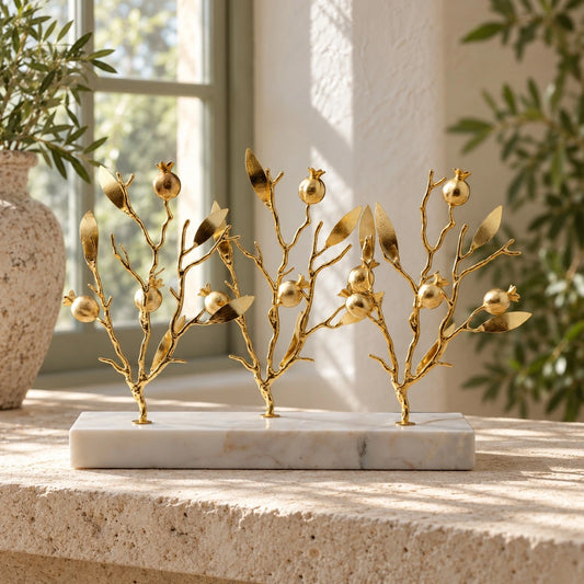 Árbol de granadas decorativo de 3 ramas en blanco y dorado – adorno decorativo para sala
