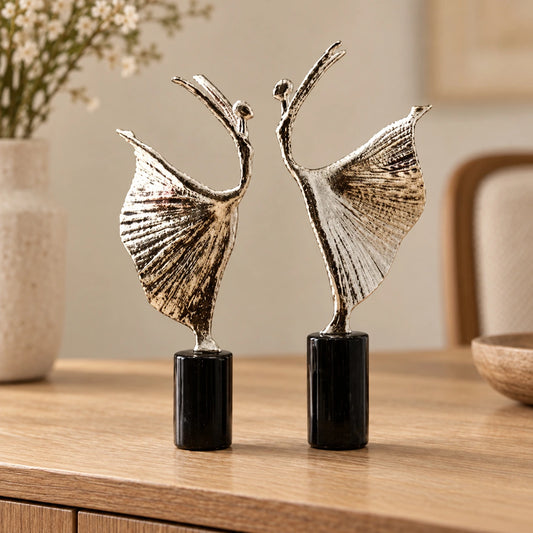 Bailarina decorativa en negro y plateado – adorno decorativo para sala