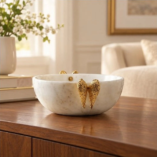 Bowl de mármol con 2 alas de ángel en blanco y dorado – centro de mesa decorativo