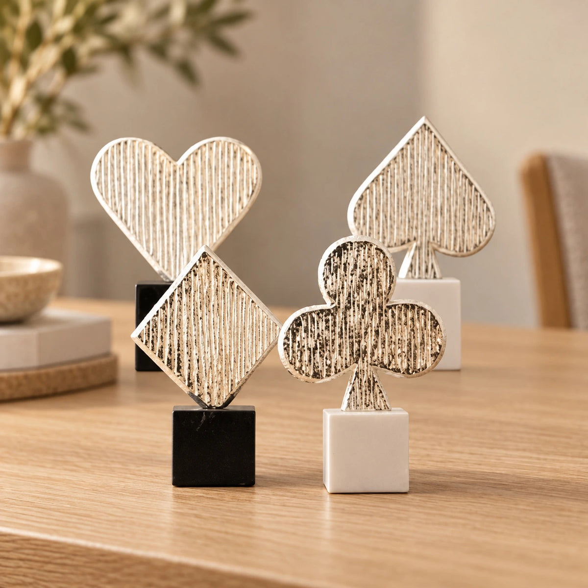 Juego de 4 picas en blanco y plateado – decoración de escritorio